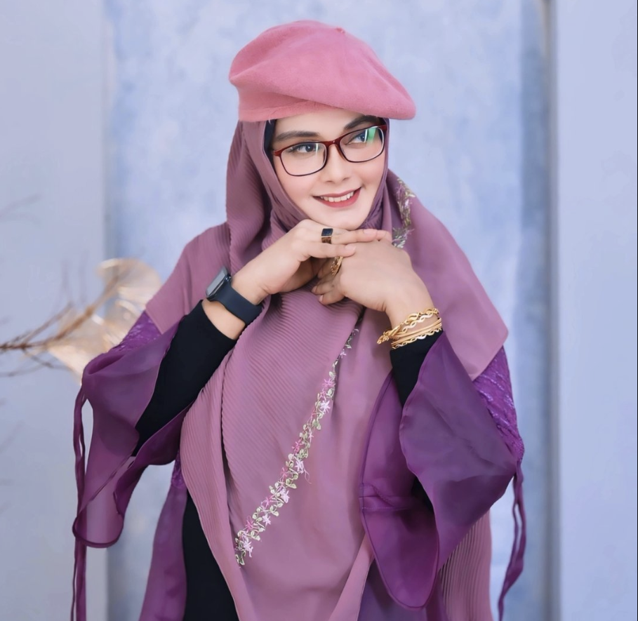 Hj. Dewi Irvani, S.Hut, MCHt, CI, MPh, MSI